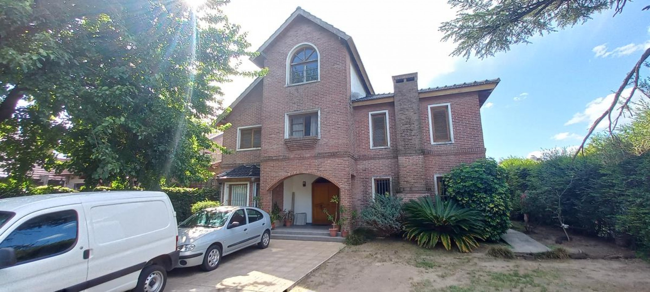 Casa 7 ambientes en Ituzaingo  APTO CREDITO