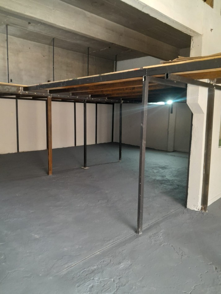 VENTA GALPON DEPOSITO EN PH   ZONA PALOMAR 