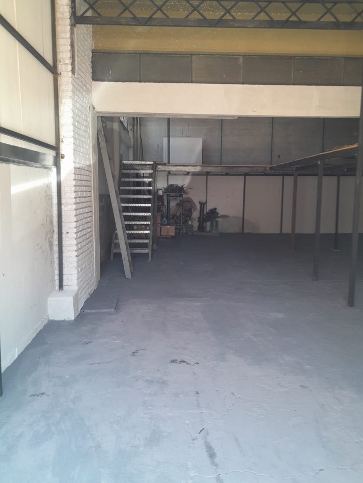 VENTA GALPON DEPOSITO EN PH   ZONA PALOMAR 