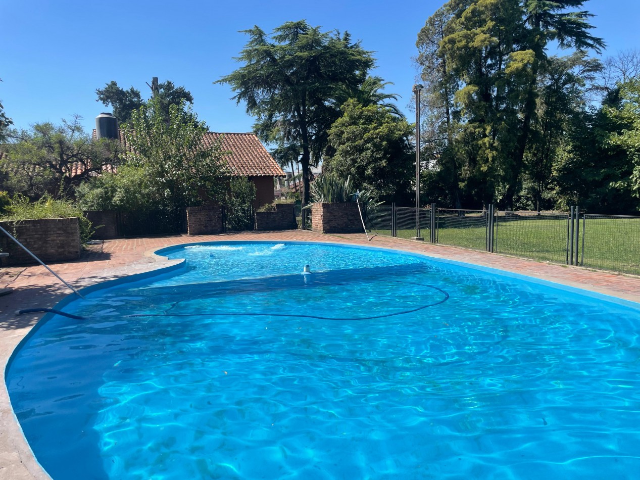 Quinta en Libertad Merlo - Ideal Paddel Escuelita Futbol