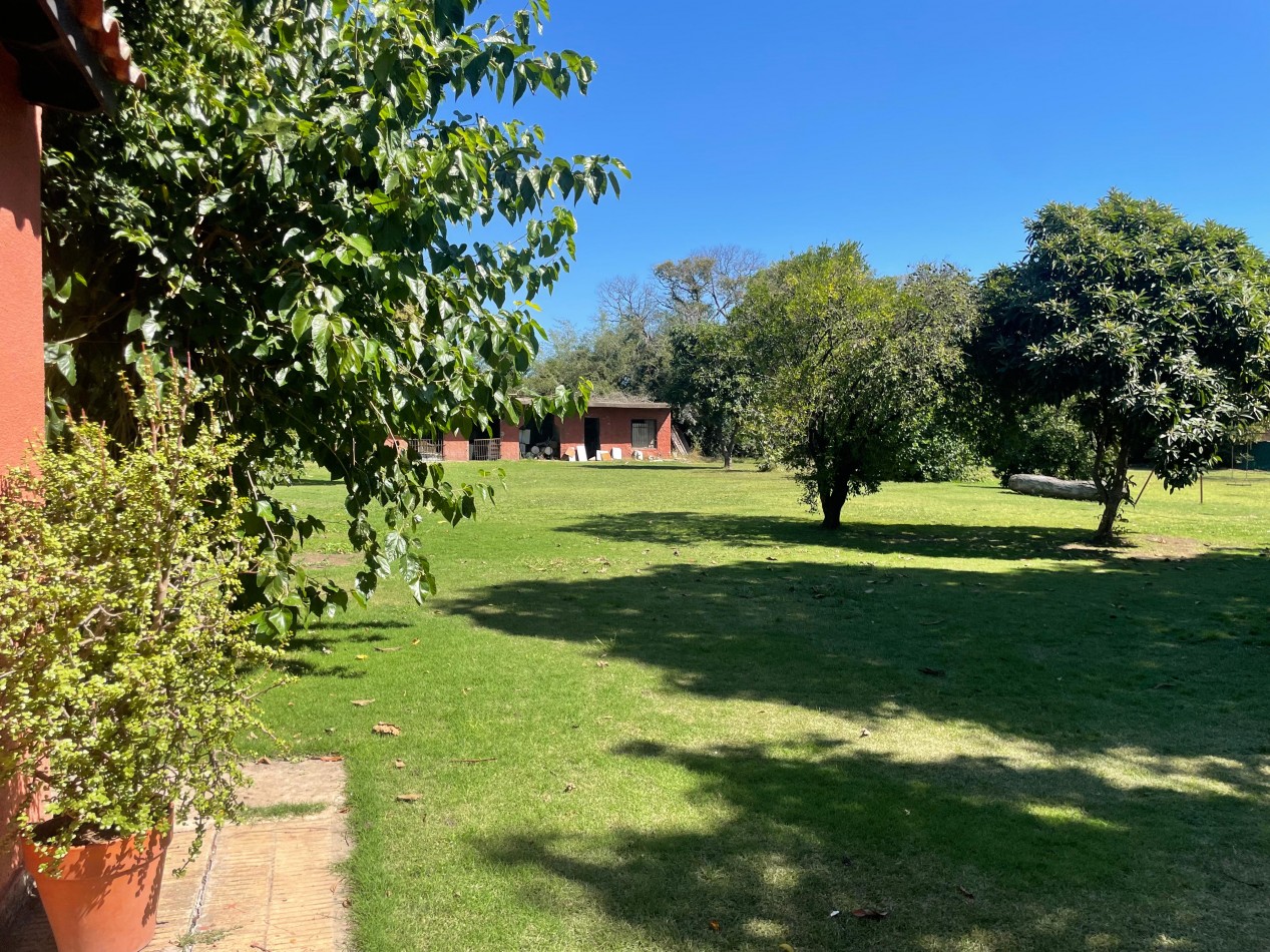 Quinta en Libertad Merlo - Ideal Paddel Escuelita Futbol