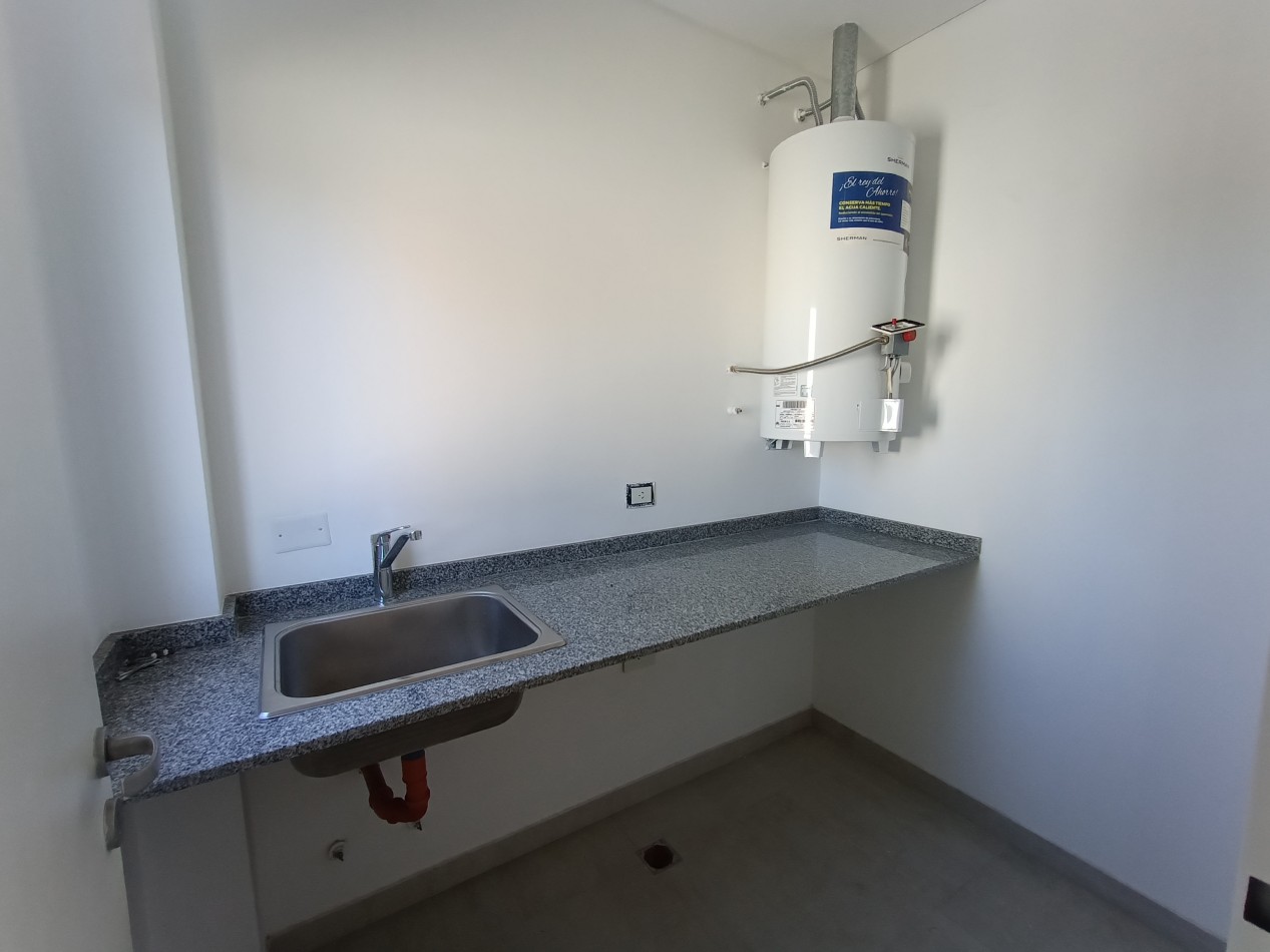 VENTA DUPLEX 4 AMBIENTES - CASTELAR SUR