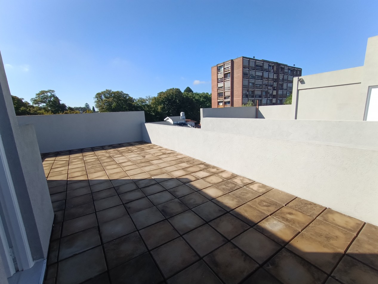 VENTA DUPLEX 4 AMBIENTES - CASTELAR SUR