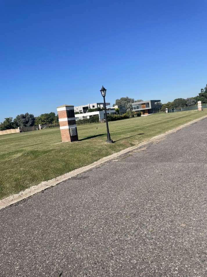 LOTE BARRIO CERRADO DEL GOLF ALVAREZ
