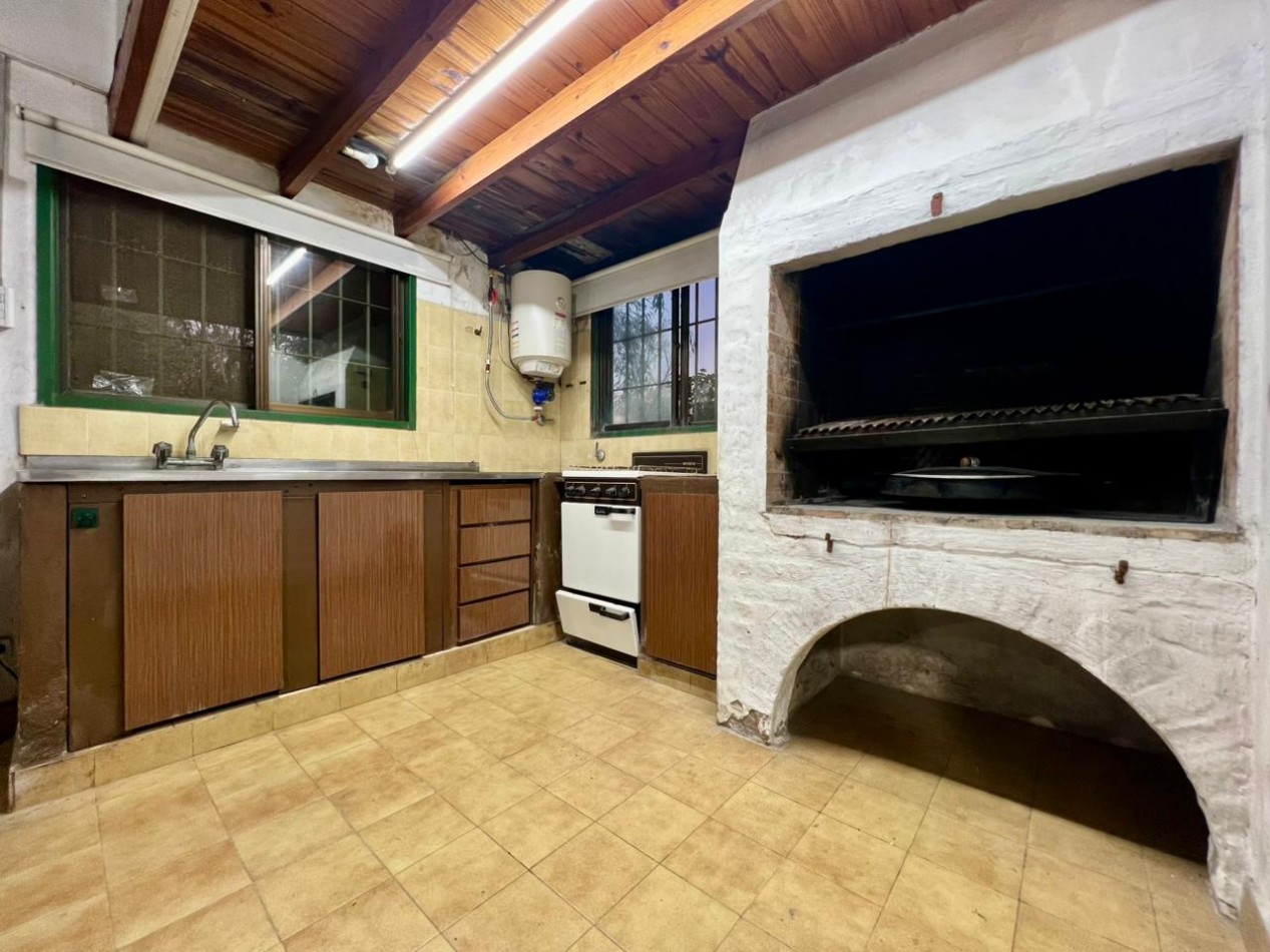 Casa venta Paso del rey lote 550m2