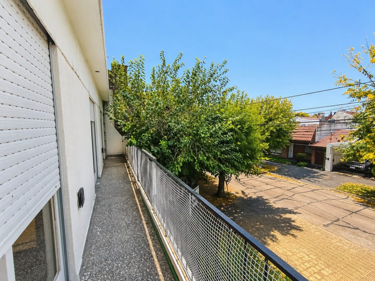 Venta Castelar Departamento 3 amb con terraza y quincho
