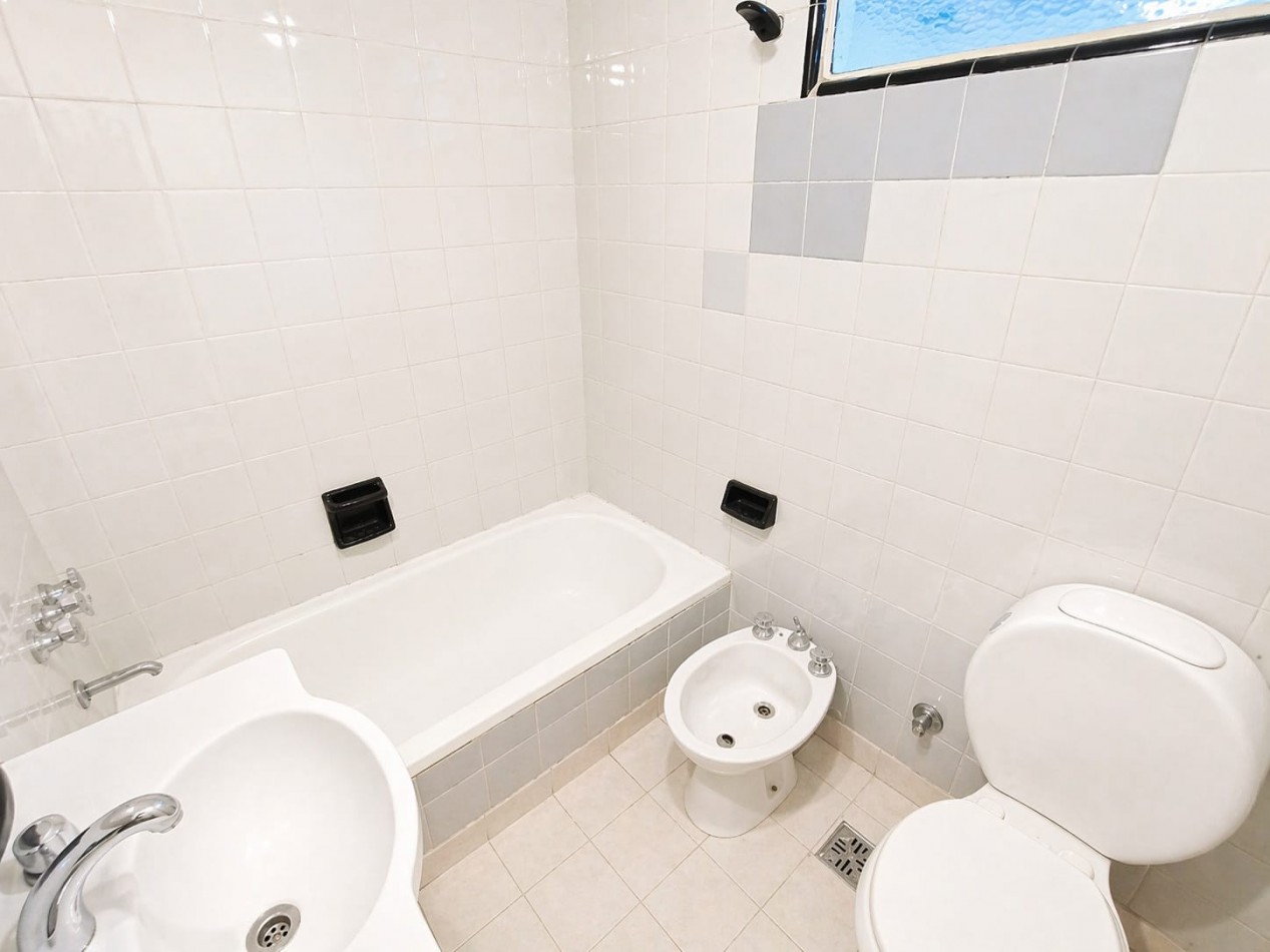 Venta Castelar Departamento 3 amb con terraza y quincho
