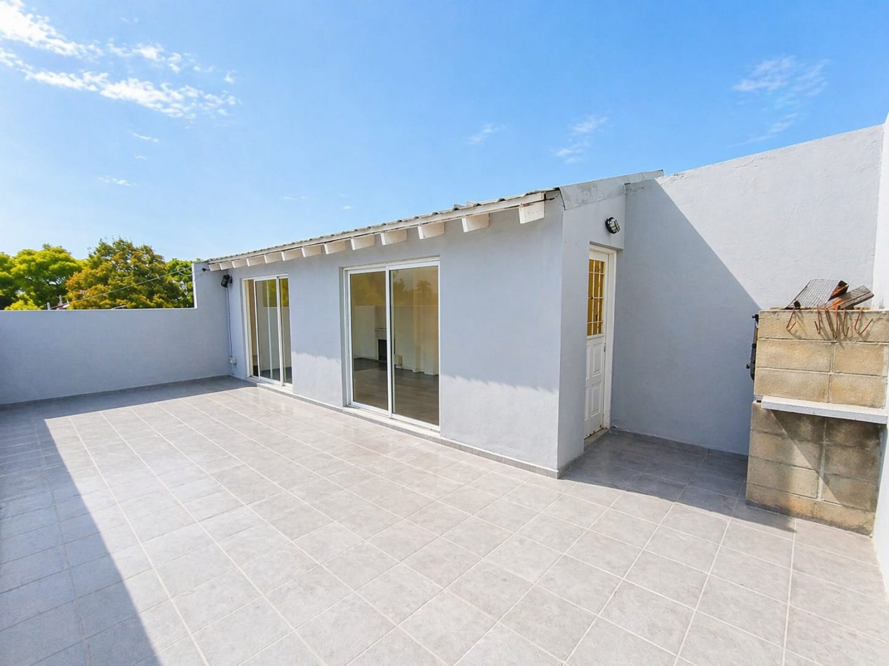 Venta Castelar Departamento 3 amb con terraza y quincho
