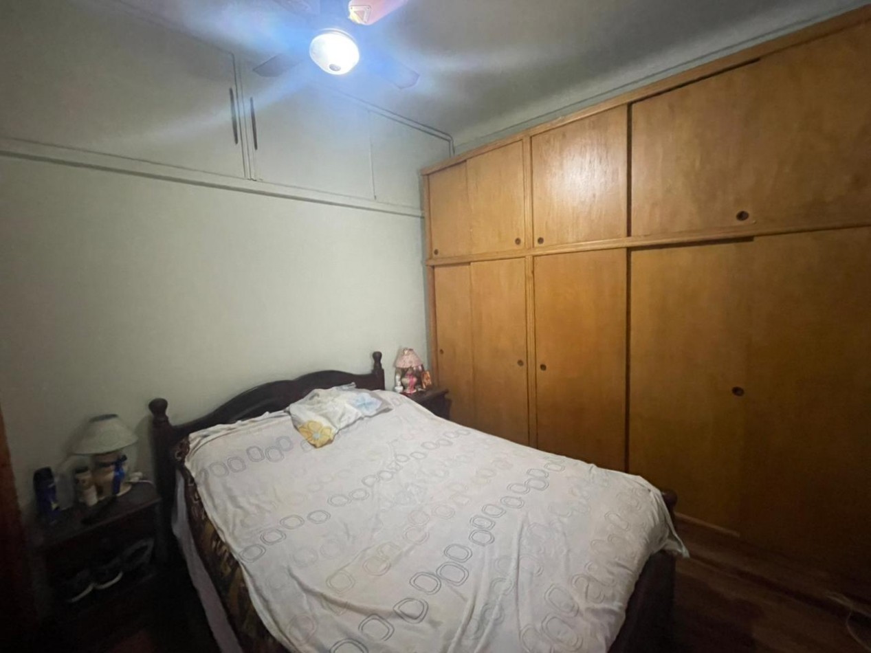 Casa con Quincho y Pileta en Castelar