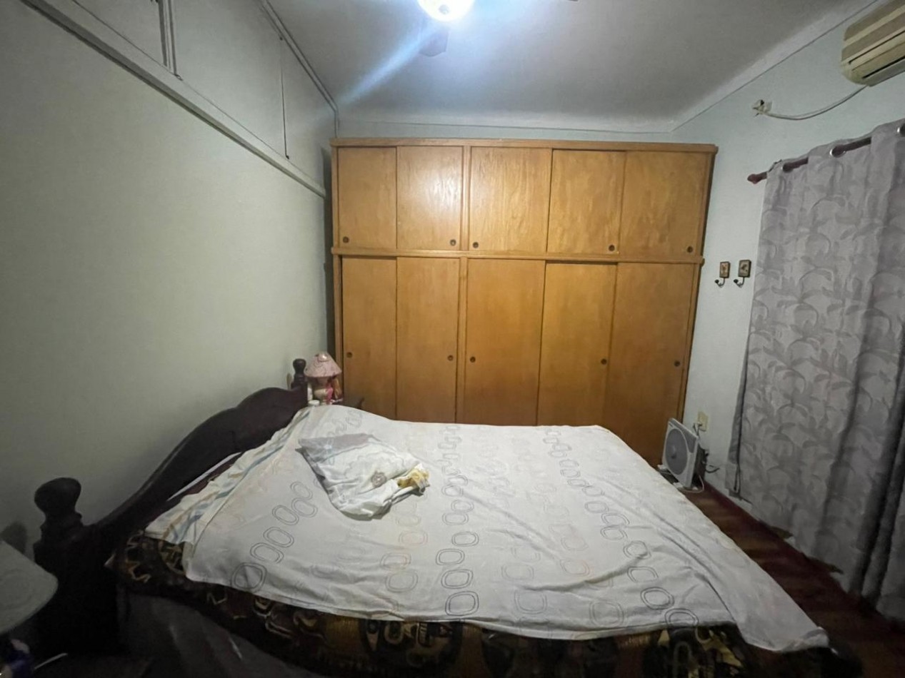 Casa con Quincho y Pileta en Castelar