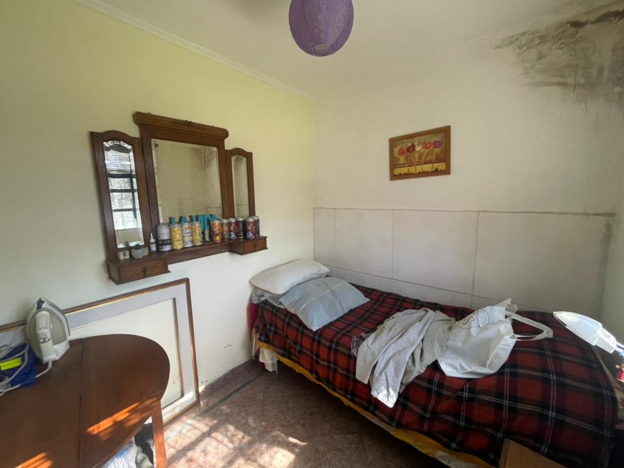 Casa con Quincho y Pileta en Castelar