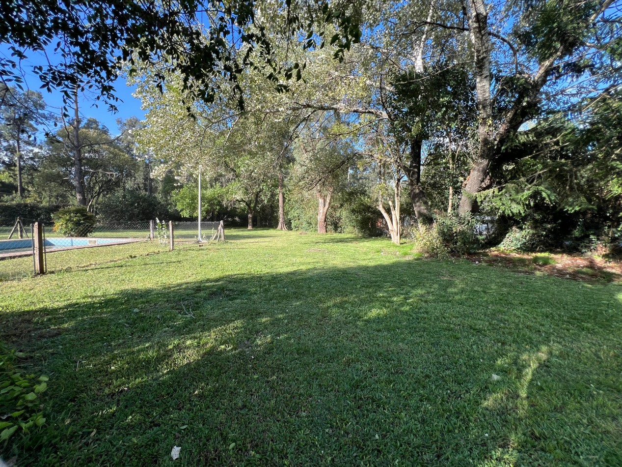 Venta Lote terreno 720m2 c/pileta todos los servicios Excelente ubicacion