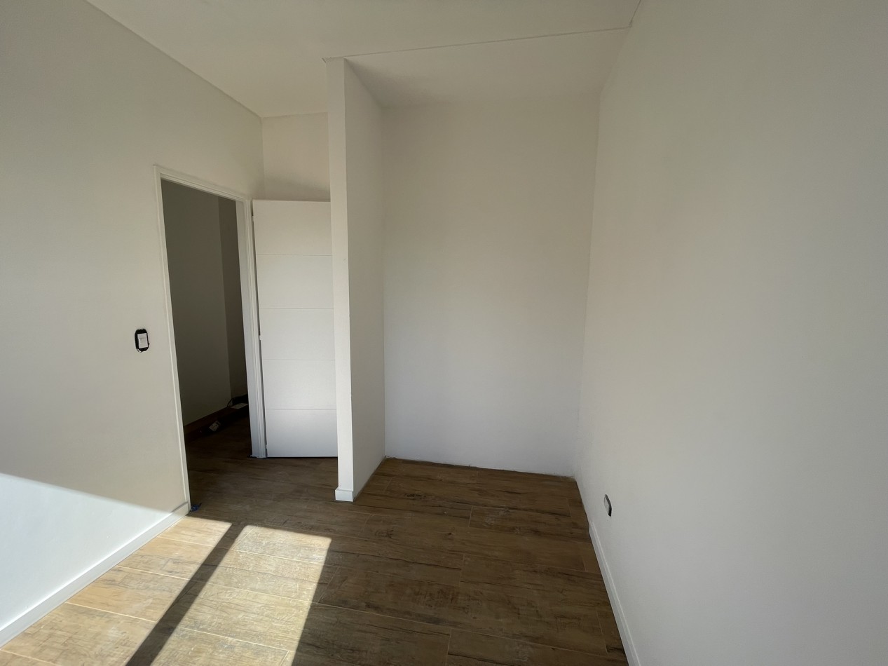 Casa 4 Ambientes Castelar Norte de 2 Plantas 