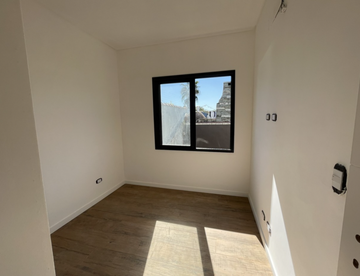 Casa 4 Ambientes Castelar Norte de 2 Plantas 