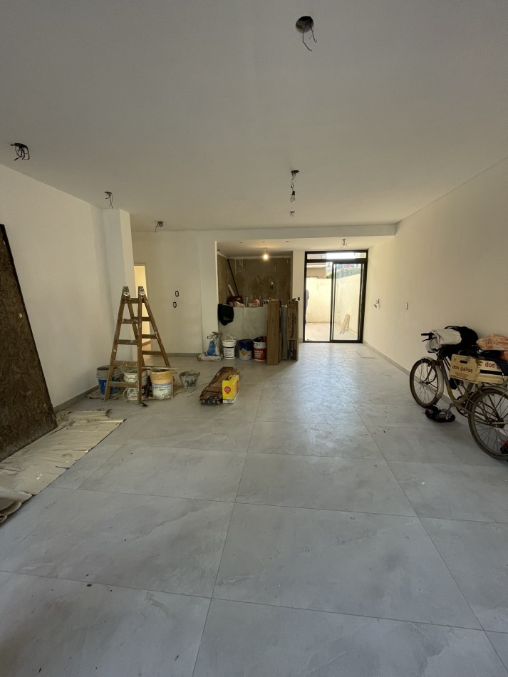Casa 4 Ambientes Castelar Norte de 2 Plantas 