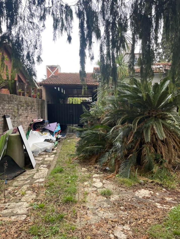 EXCLUSIVO LOTE EN CASTELAR NORTE — 723 m² | Zona Consolidada, Arbolada, Alta Categoria