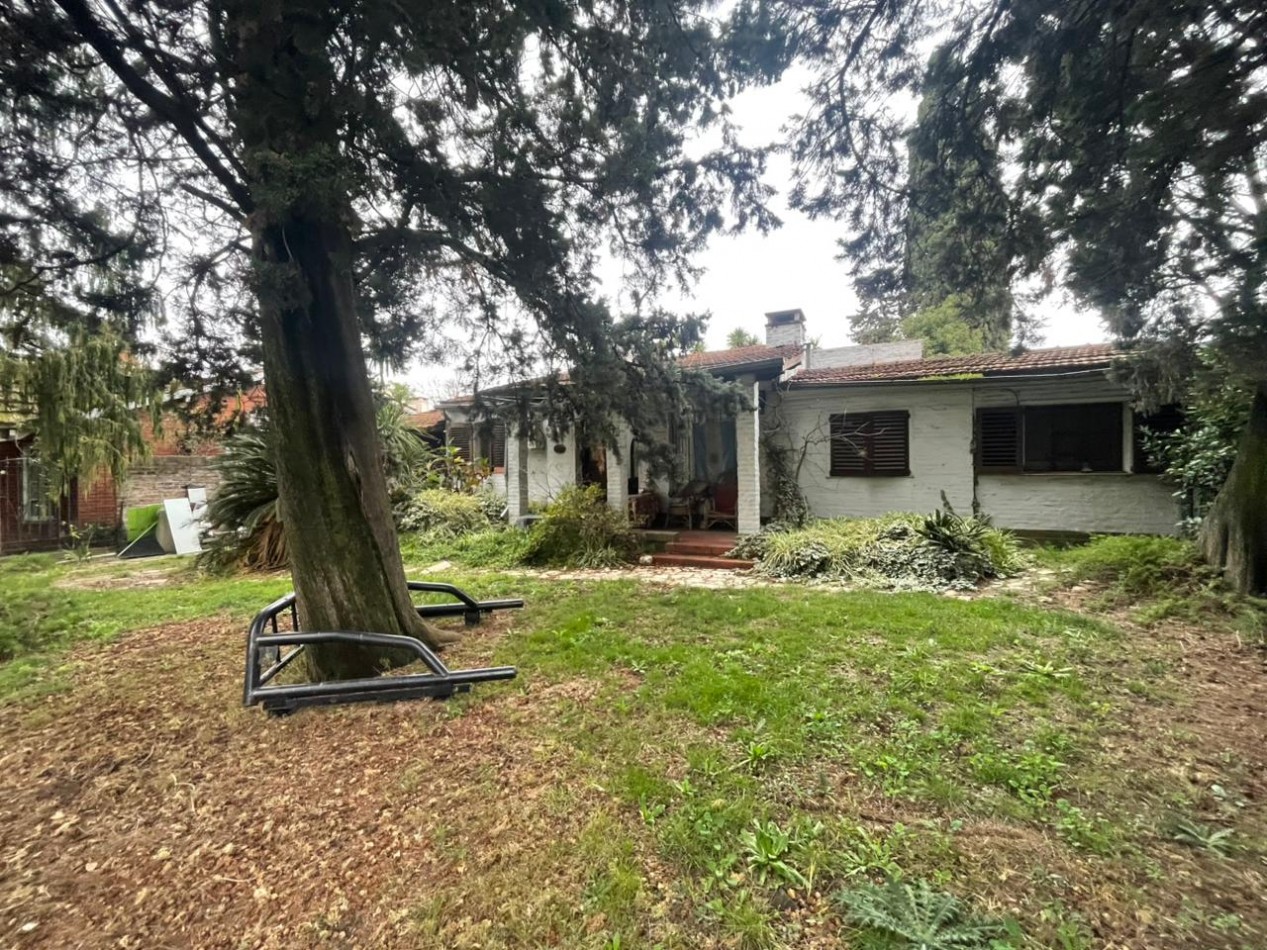 EXCLUSIVO LOTE EN CASTELAR NORTE — 723 m² | Zona Consolidada, Arbolada, Alta Categoria