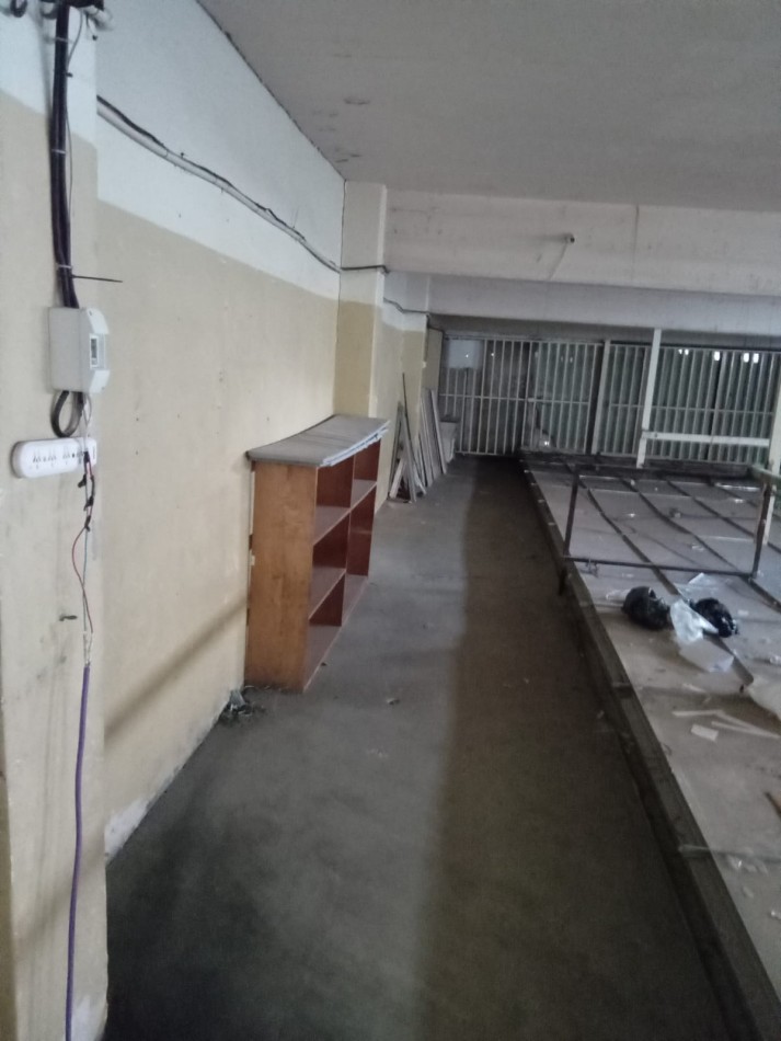 ¡ALQUILER COMERCIAL - LOCAL EN 2 PLANTAS (390 m²) - PRESIDENTE PERON AL 200, VILLA LUZURIAGA
