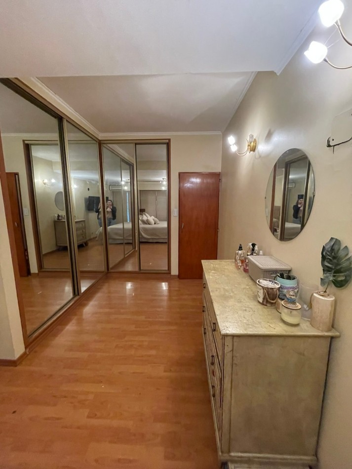 CASA 4 AMBIENTES C/PILETA CASTELAR NORTE