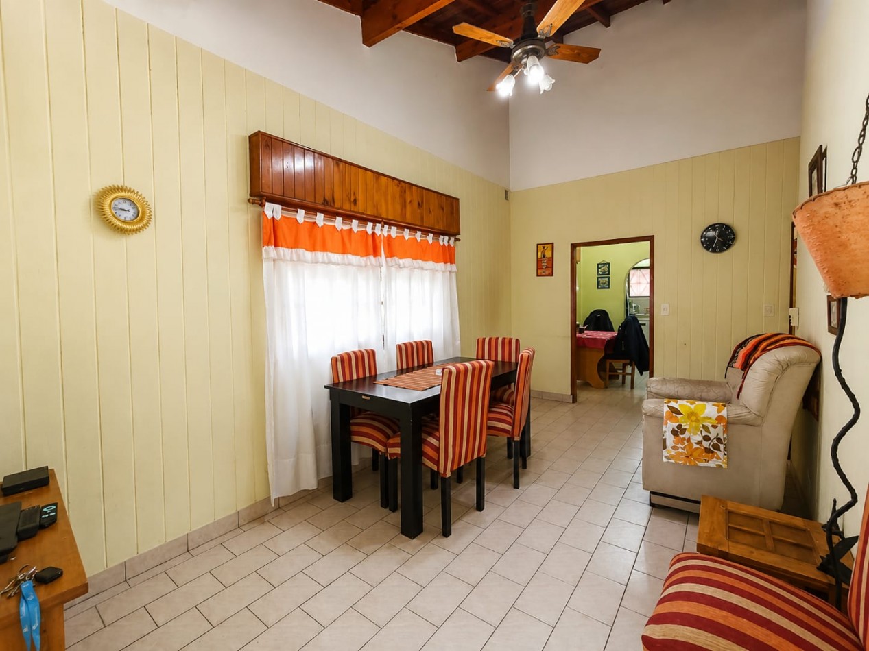 Venta Casa 4 amb Moron APTO CREDITO
