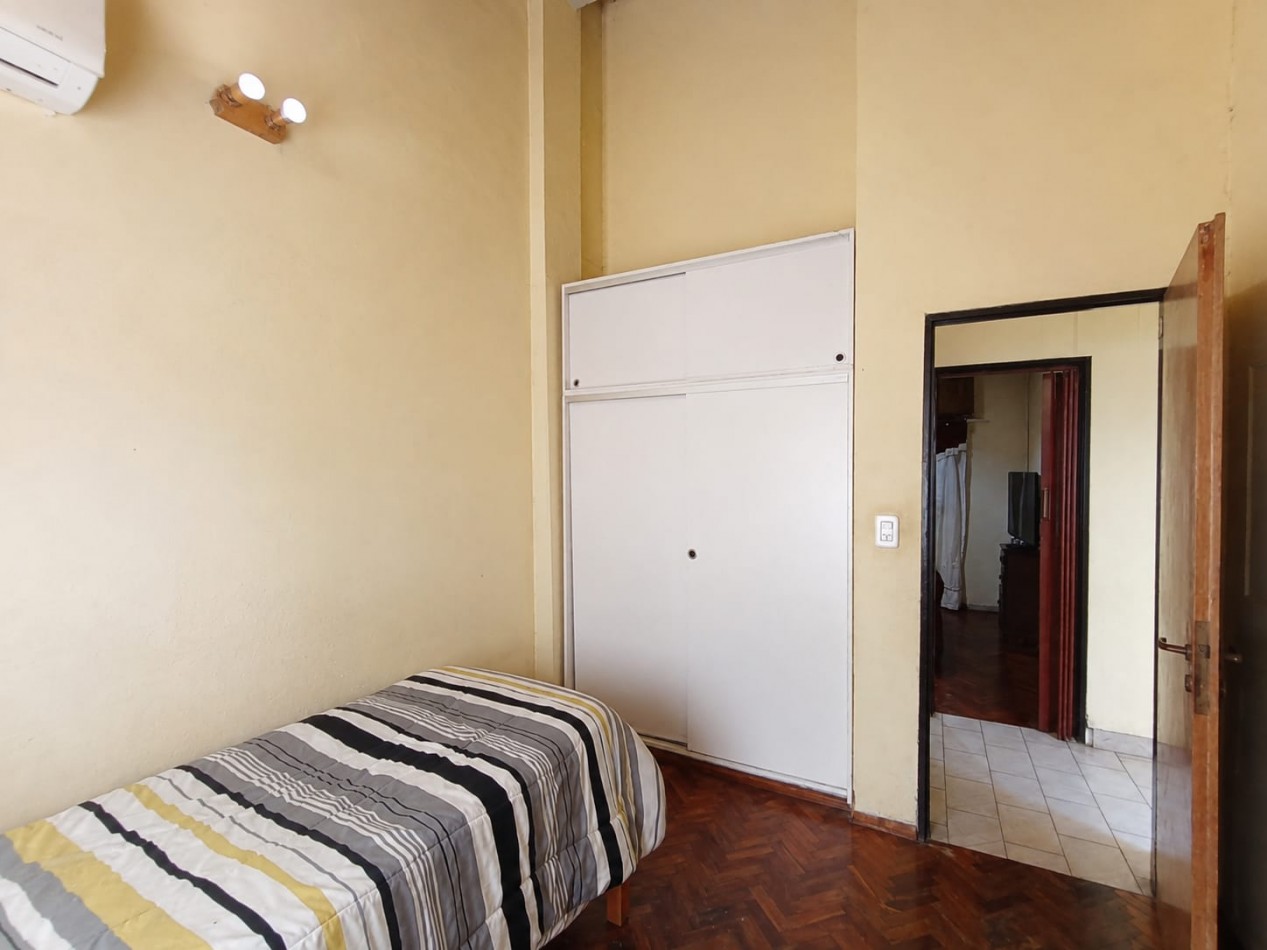 Venta Casa 4 amb Moron APTO CREDITO