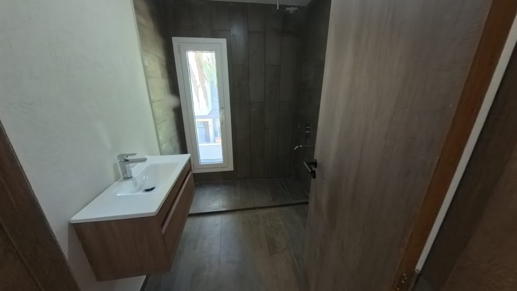 Venta Casa 5 ambientes Ituzaingo Leloir