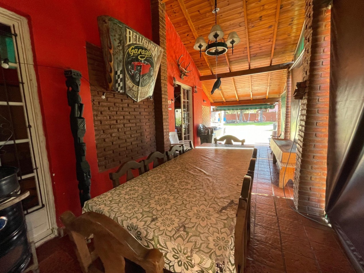 Casa 3 ambientes con amplio terreno, galeria y parrilla en Paso del Rey