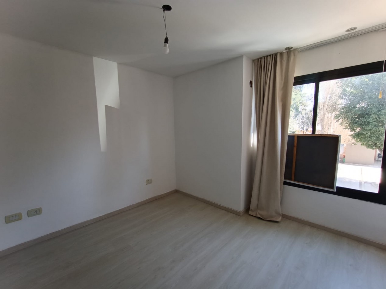 Alquiler Duplex 3 ambientes Udaondo c/ cochera