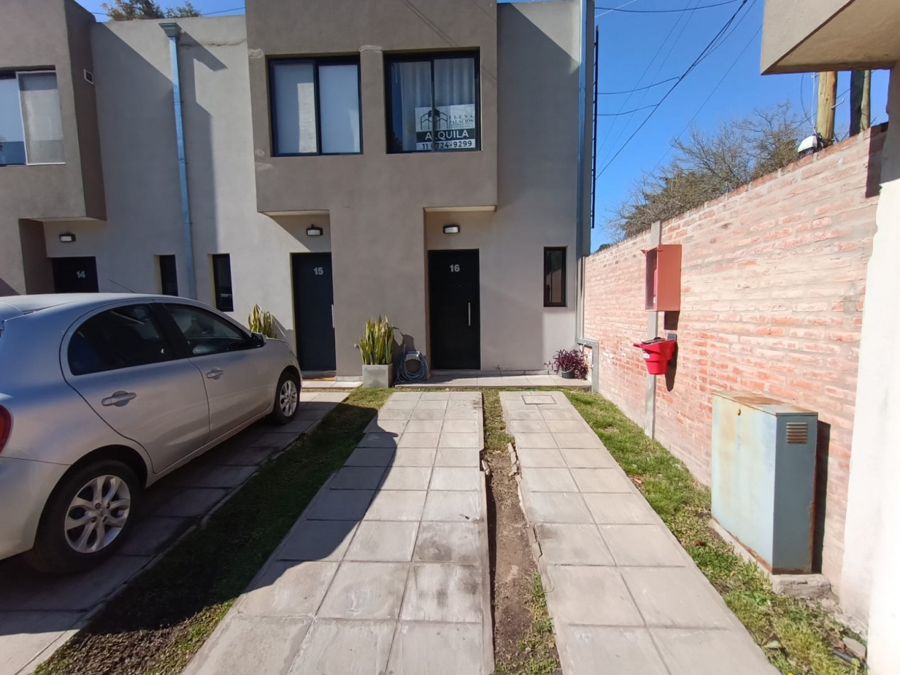 Alquiler Duplex 3 ambientes Udaondo c/ cochera