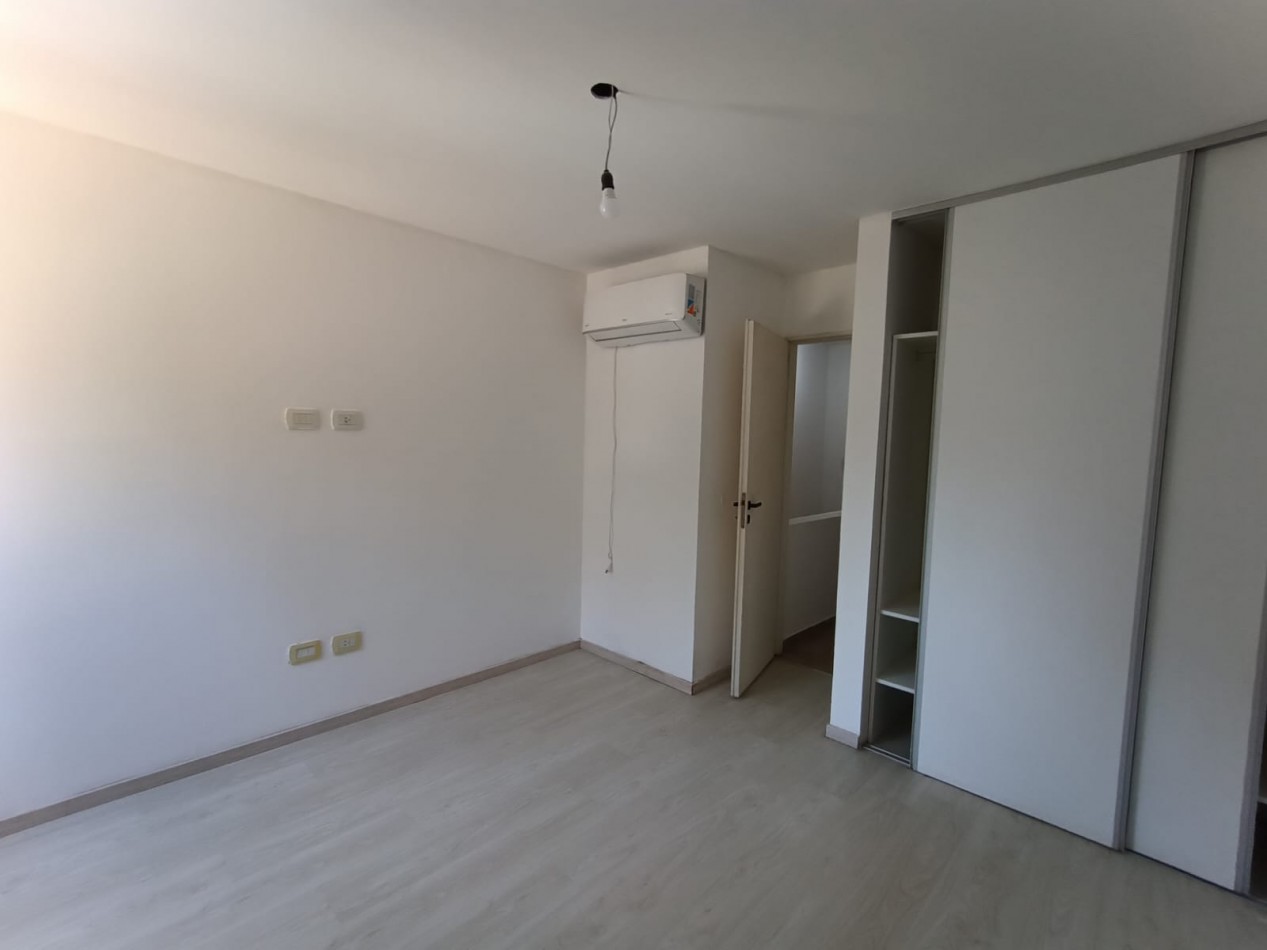 Alquiler Duplex 3 ambientes Udaondo c/ cochera
