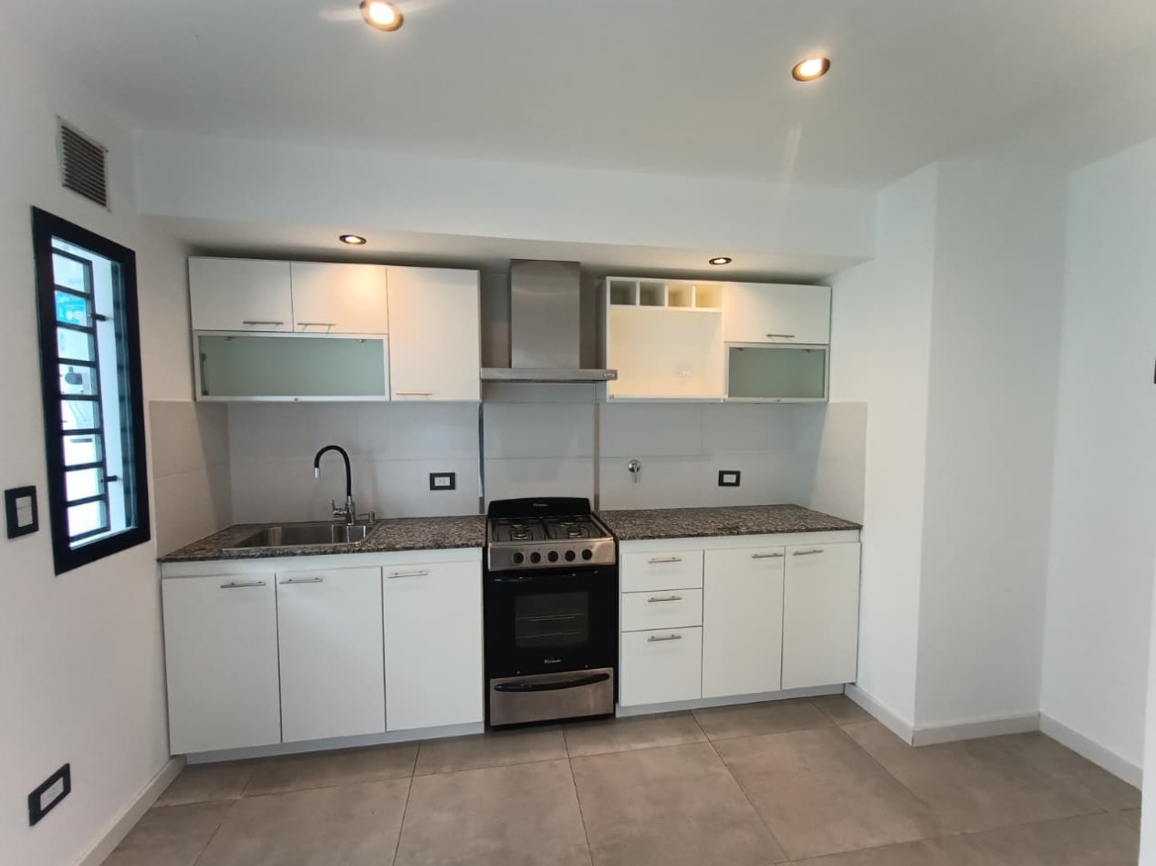 Venta duplex 3 ambientes Ituzaingo Norte en complejo