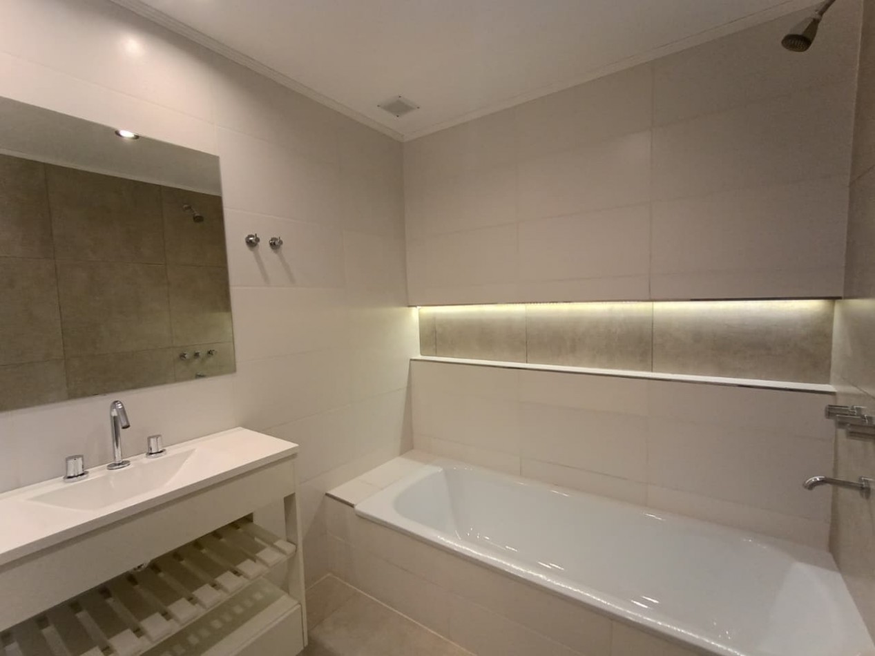 Venta duplex 3 ambientes Ituzaingo Norte en complejo