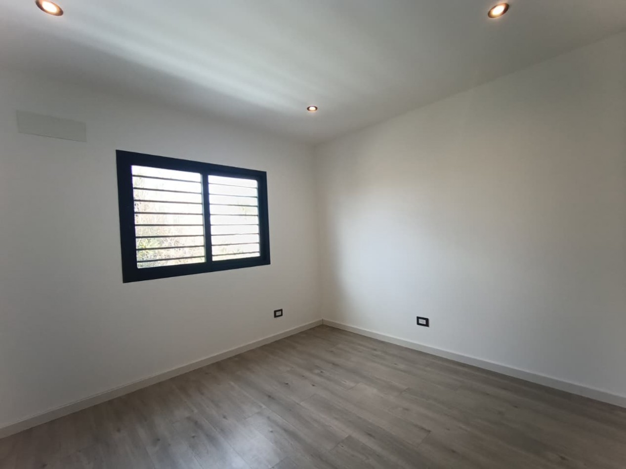 Venta duplex 3 ambientes Ituzaingo Norte en complejo