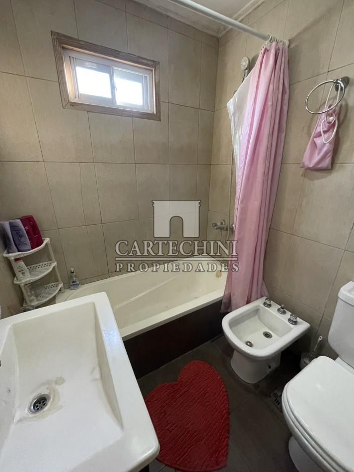 CASA 4 AMBIENTES CON PILETA EN FRANCISCO ALVAREZ 