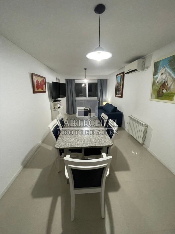 DEPARTAMENTO 2 AMBIENTES 4° PISO C/COCHERA ITUZAINGO