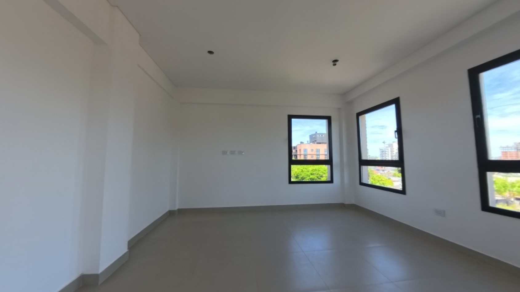 DEPARTAMENTO 3 AMBIENTES CON COCHERA A ESTRENAR ITUZAINGO CENTRO