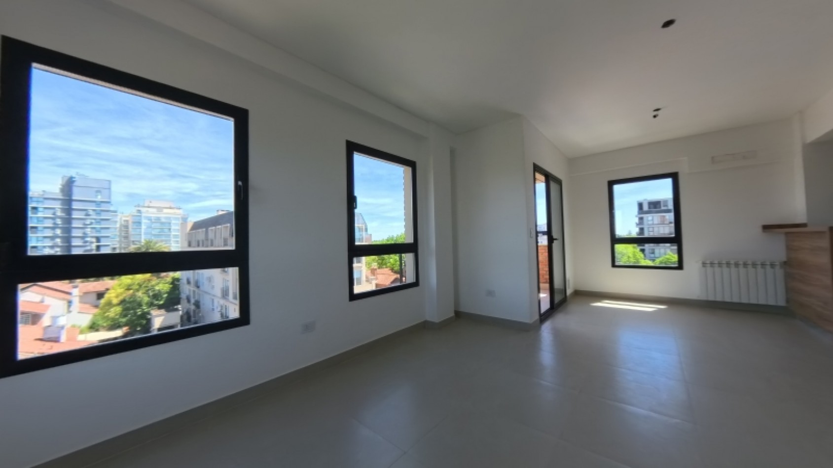 DEPARTAMENTO 3 AMBIENTES CON COCHERA A ESTRENAR ITUZAINGO CENTRO