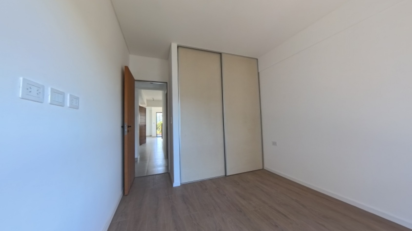 DEPARTAMENTO 3 AMBIENTES CON COCHERA A ESTRENAR ITUZAINGO CENTRO