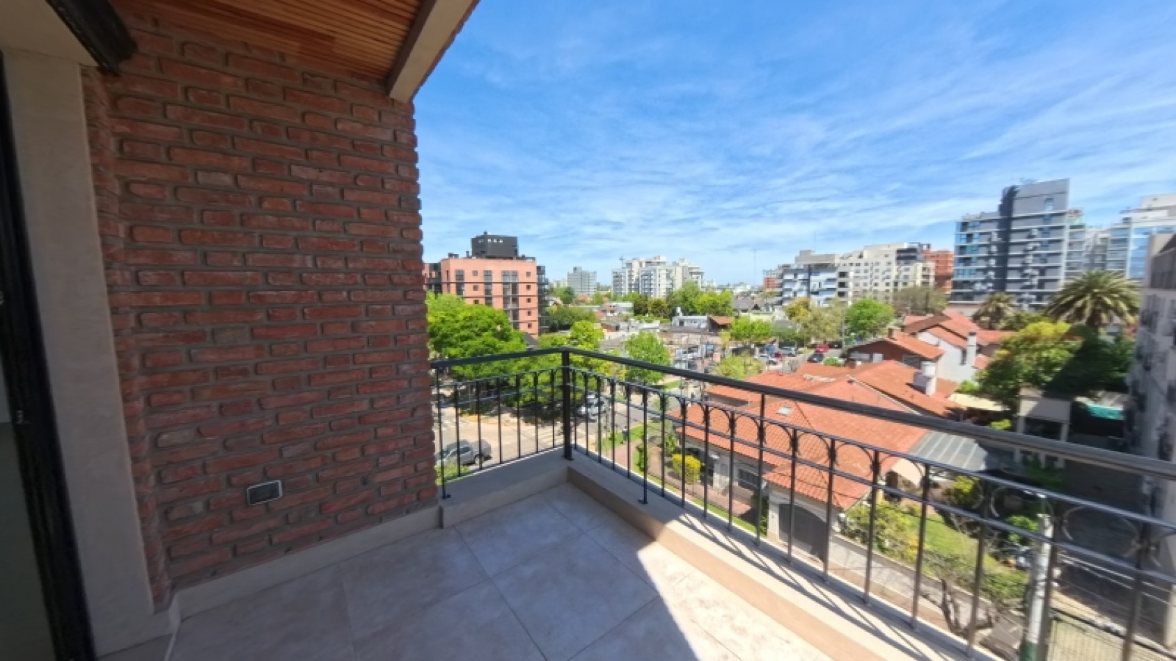 DEPARTAMENTO 3 AMBIENTES CON COCHERA A ESTRENAR ITUZAINGO CENTRO
