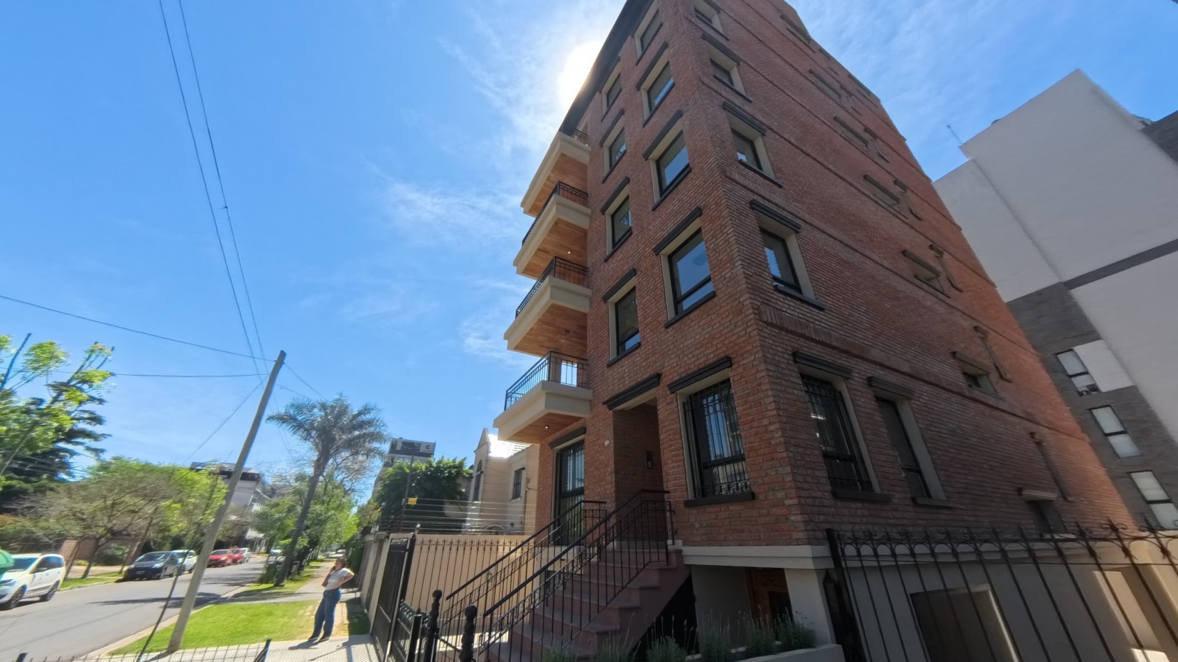 DEPARTAMENTO 3 AMBIENTES CON COCHERA A ESTRENAR ITUZAINGO CENTRO