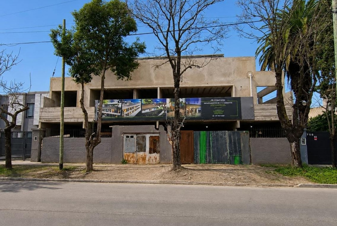 Venta departamento Castelar 2 amb con patio