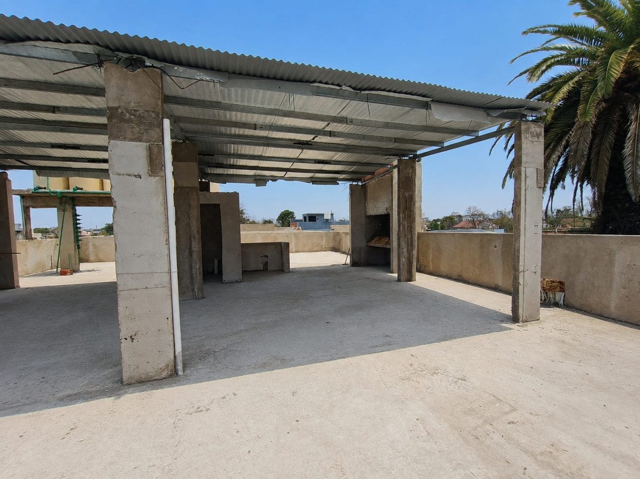 Venta departamento Castelar 2 amb con patio
