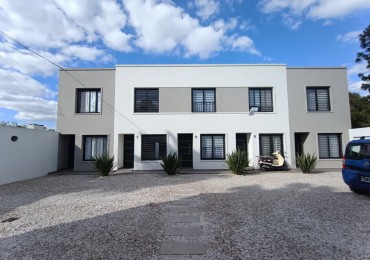 Venta duplex 3 ambientes Ituzaingo Norte en complejo