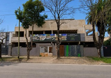 Venta departamento Castelar 2 amb con patio